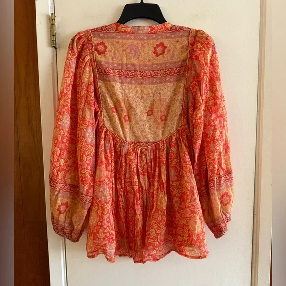 Spell Love Story Blouse - Picture 3 of 7